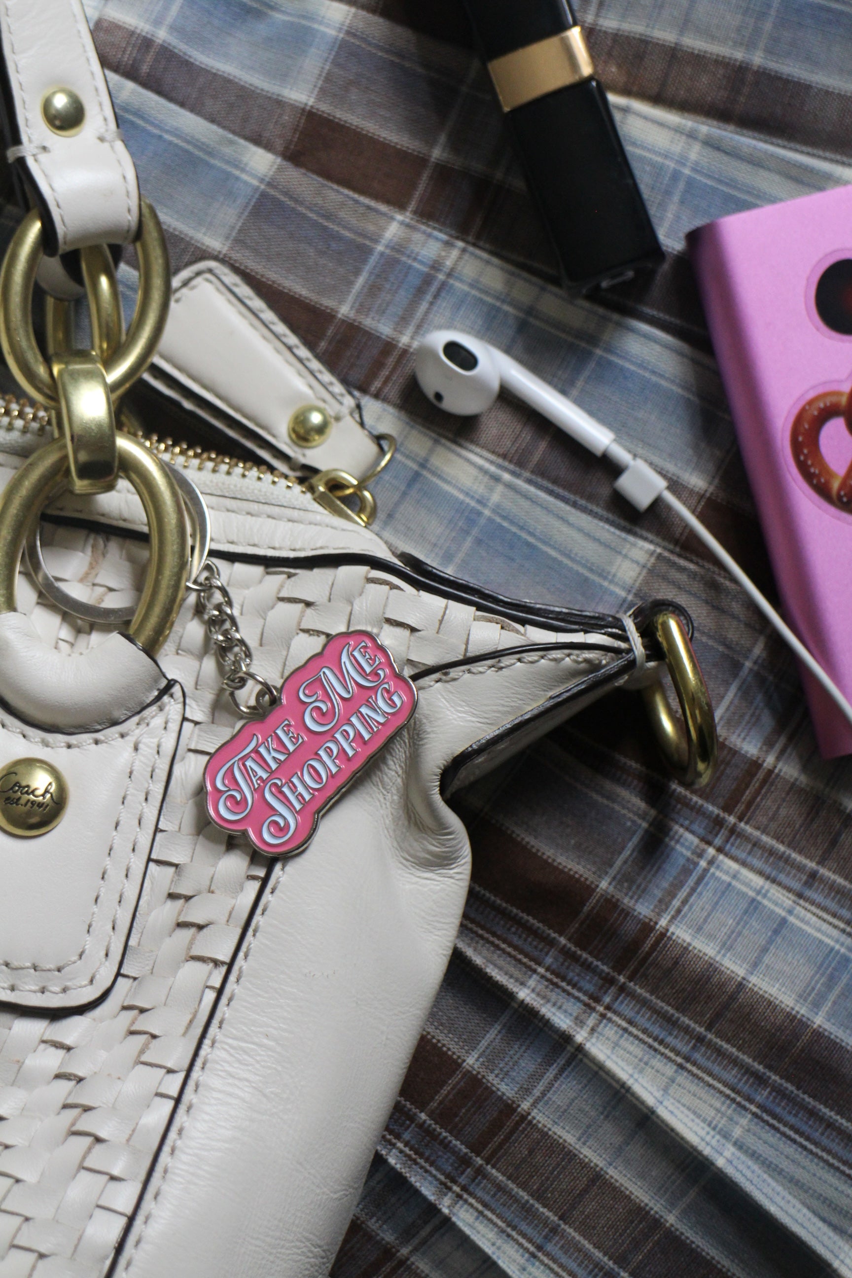 Take Me Shopping - Keychain