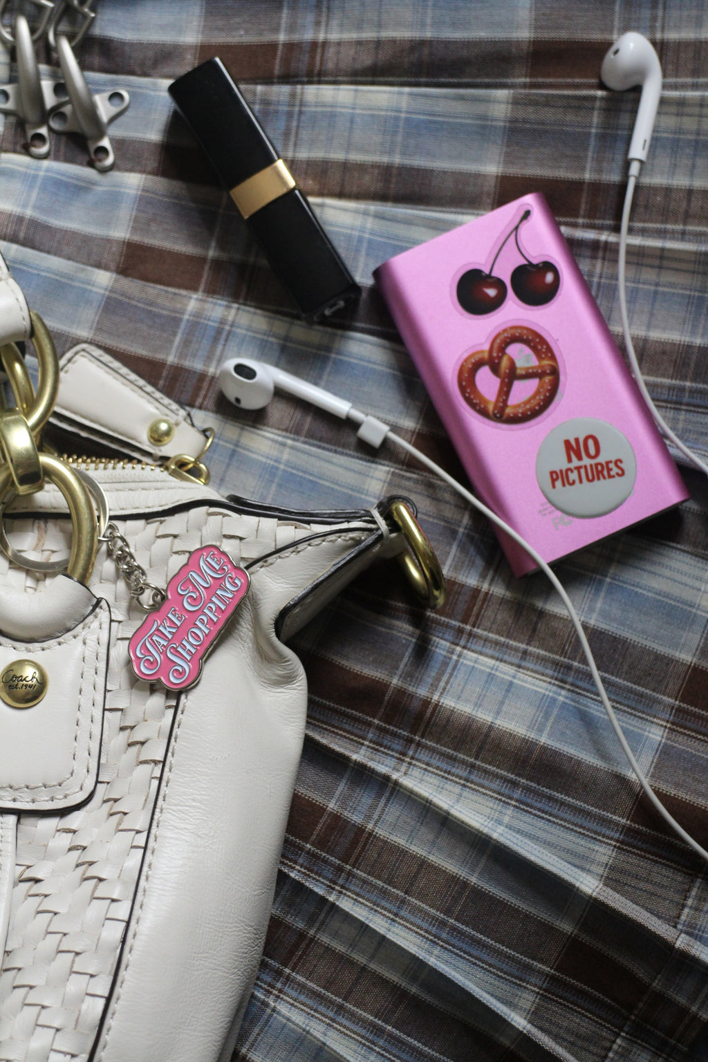 Take Me Shopping - Keychain